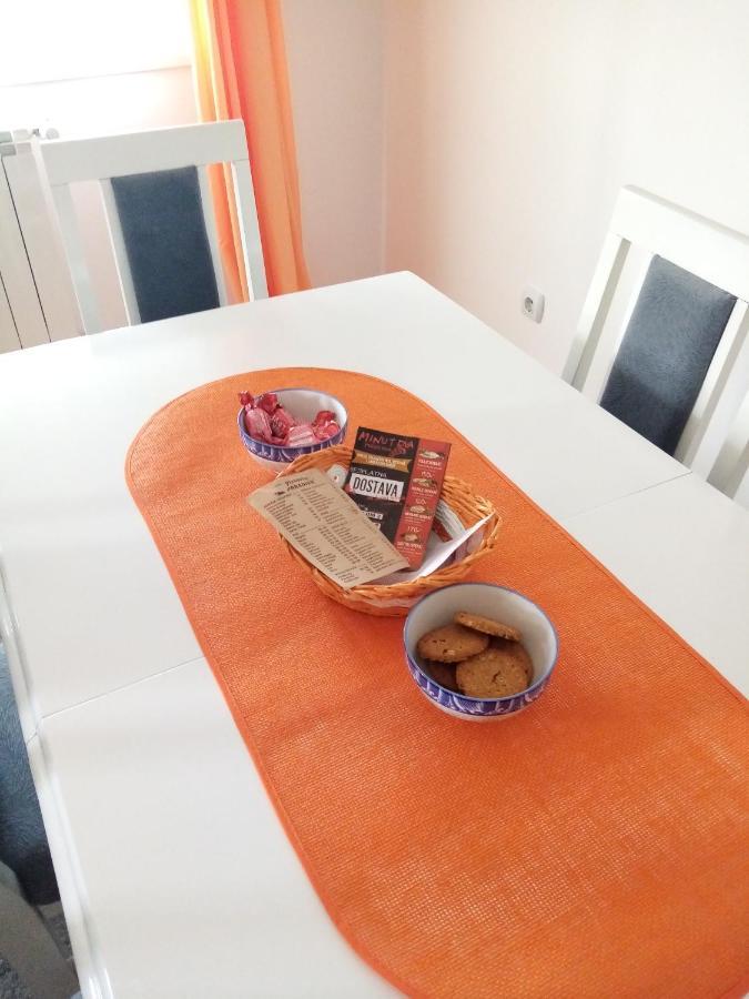 Apartman Maca Pirot Eksteriør billede