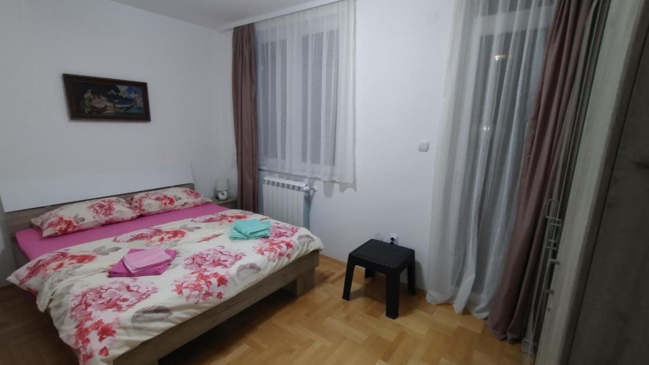 Apartman Maca Pirot Eksteriør billede