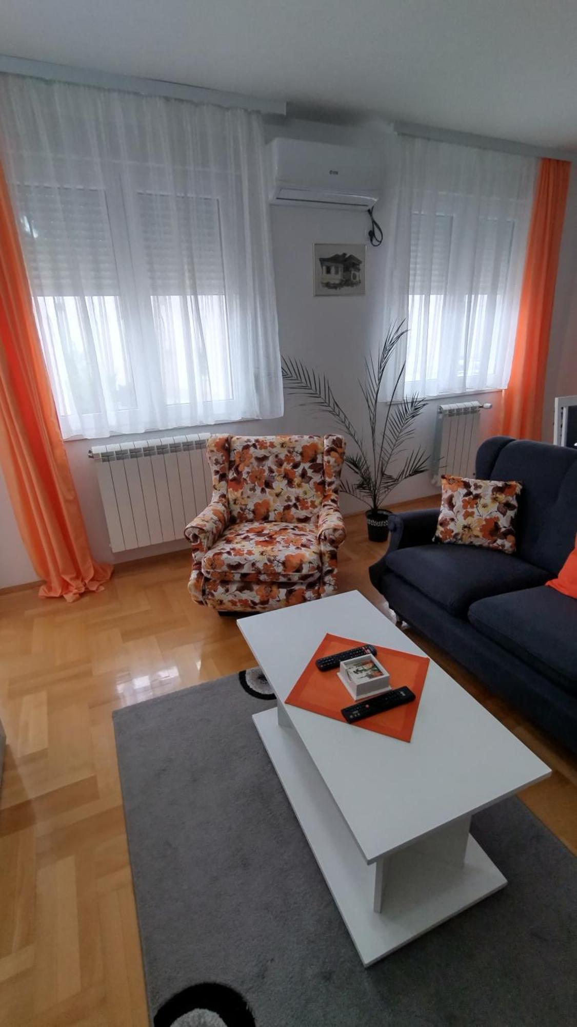 Apartman Maca Pirot Eksteriør billede